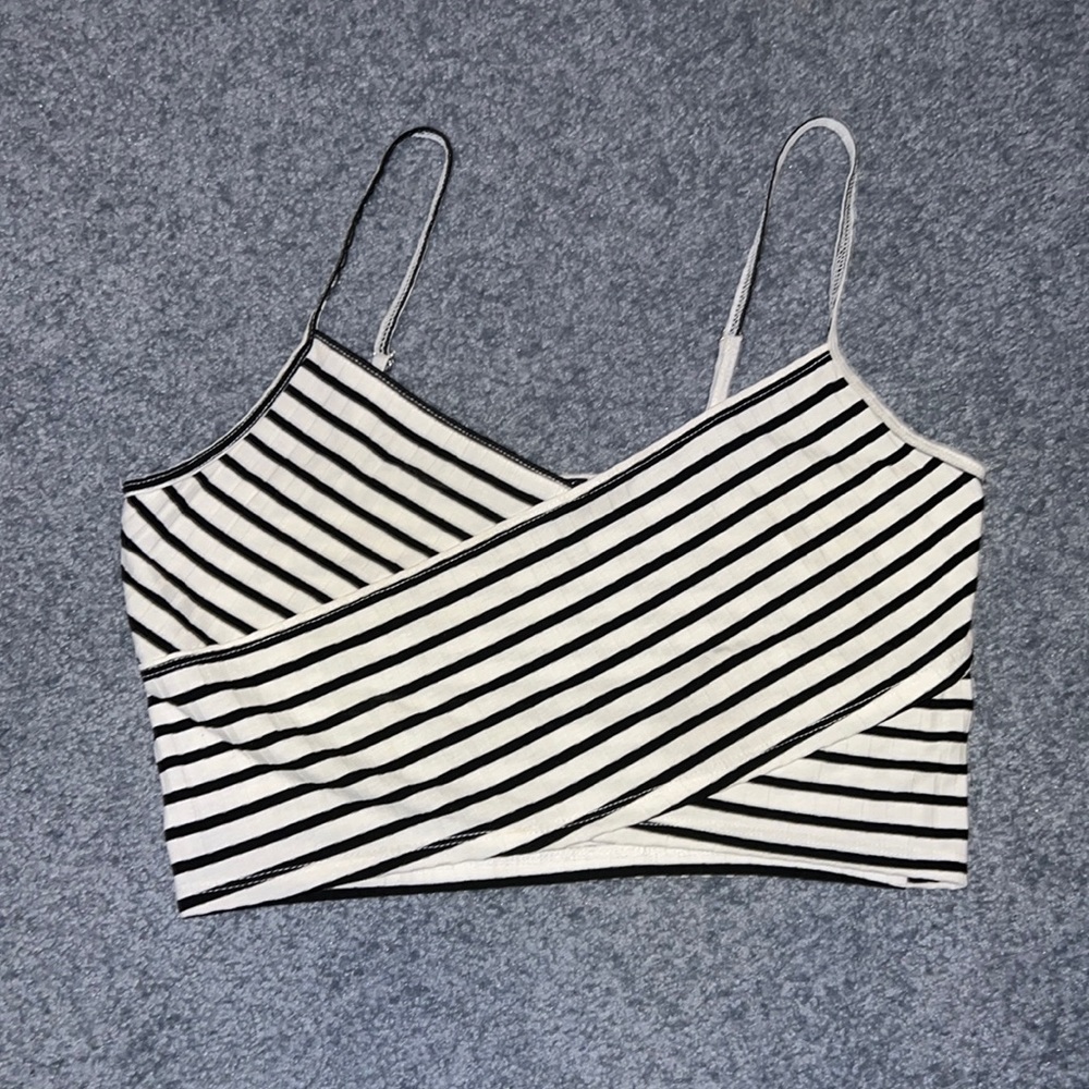 Forever 21 medium striped crop top